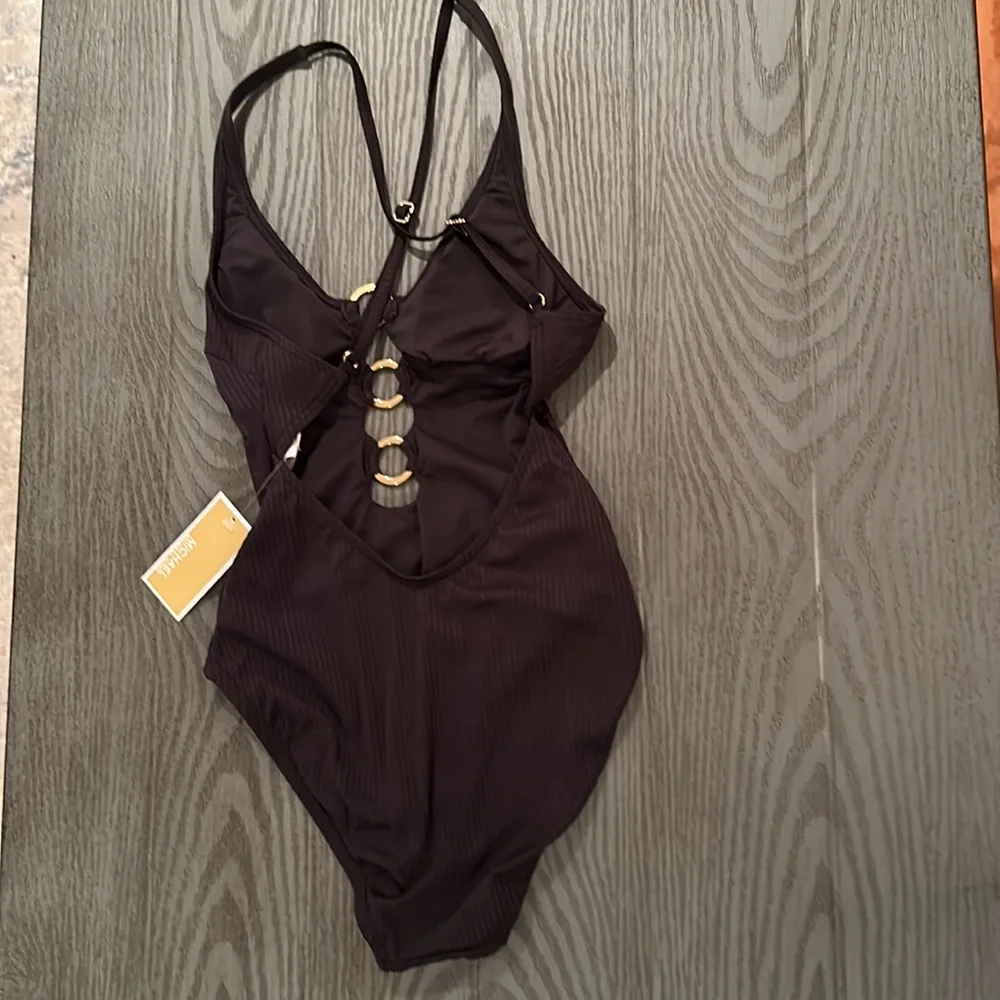 Michael Kors One Piece Swimsuit- New 🌴🌴🏖🏖 - Picture 4 of 5